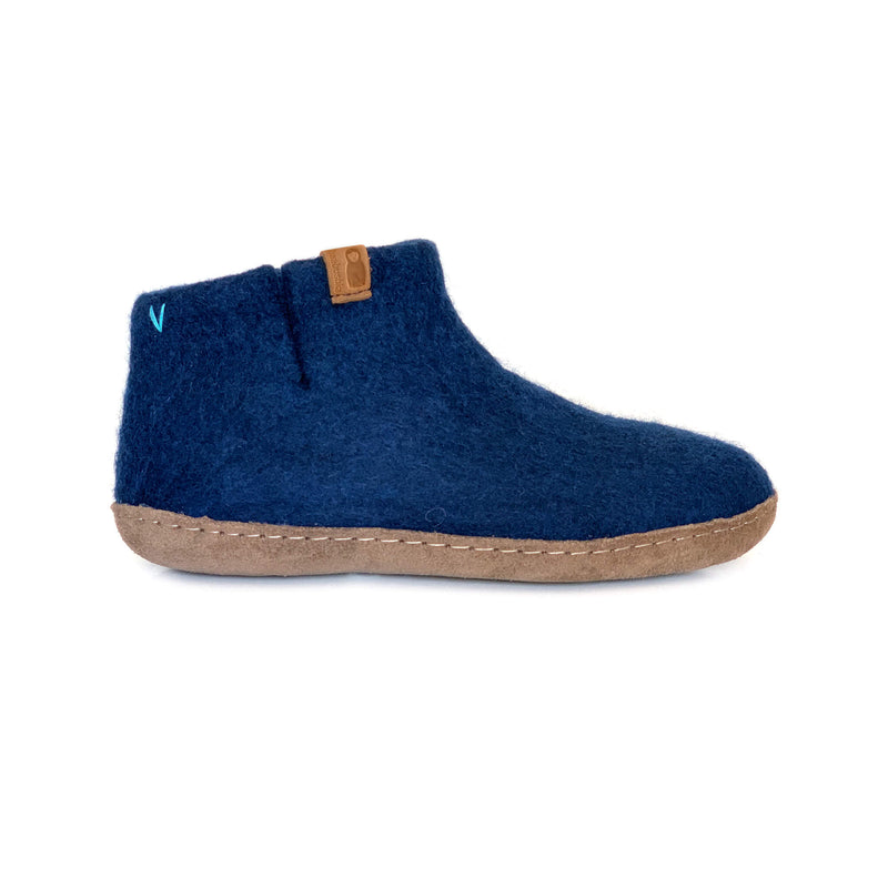 Product photo of Baabushka's dark blue bootie with leather sole.