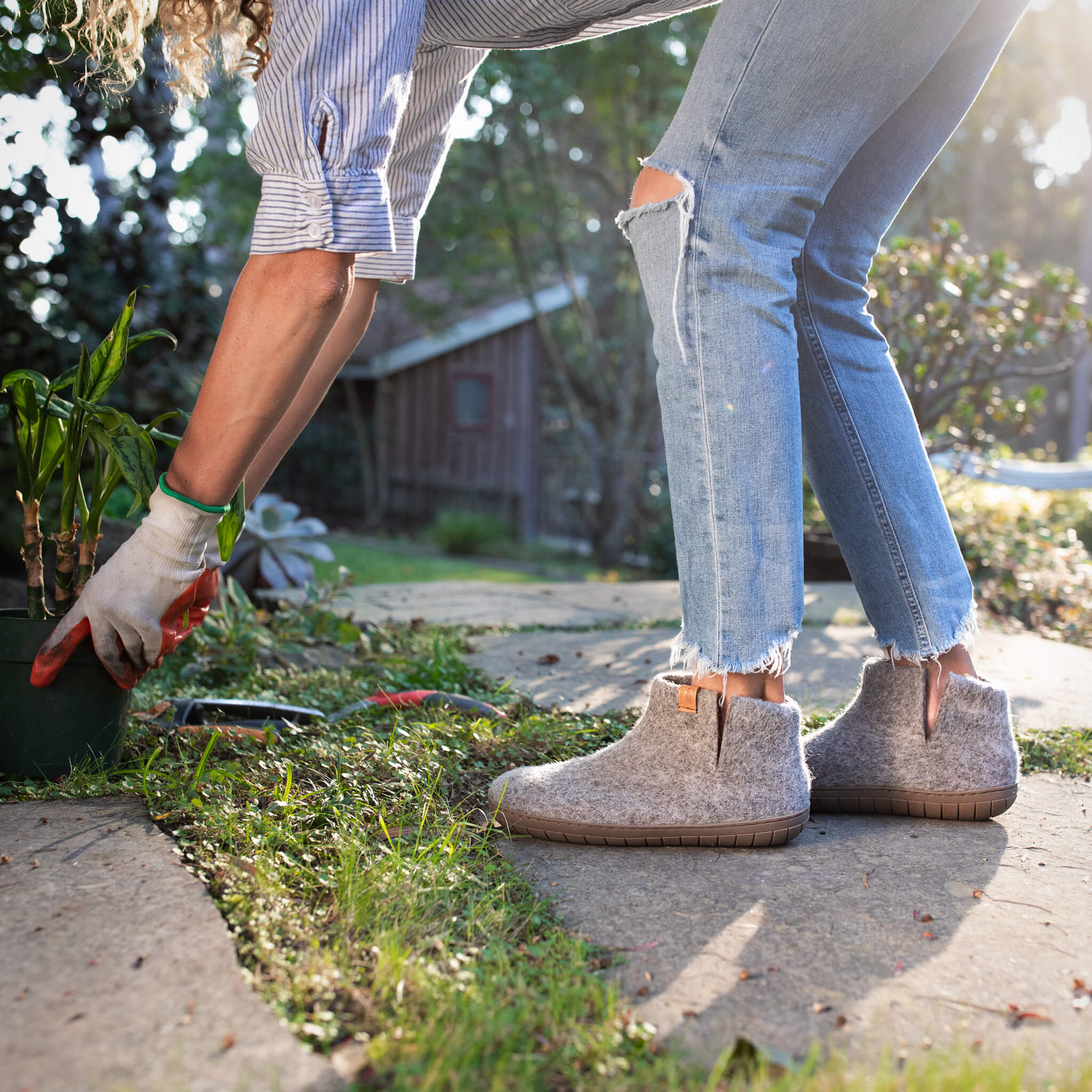 Baabushka felted wool is gentle on your feet —naturally insulating, yet allowing your skin to breathe— so you can enjoy wearing your Baabushka slippers year-round