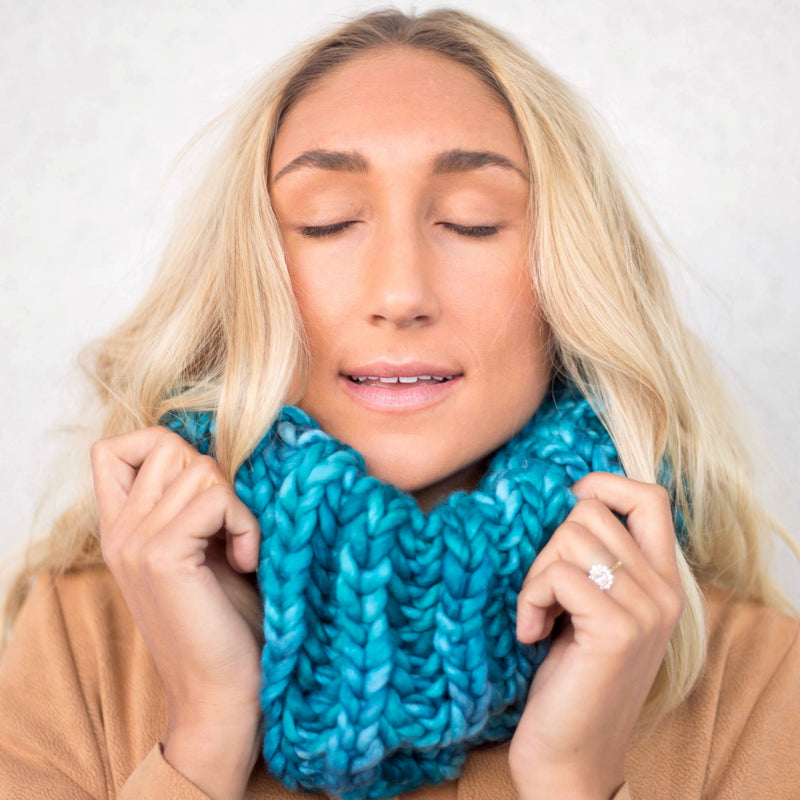 Women's Merino Wool Chunky Cowl - Ocean