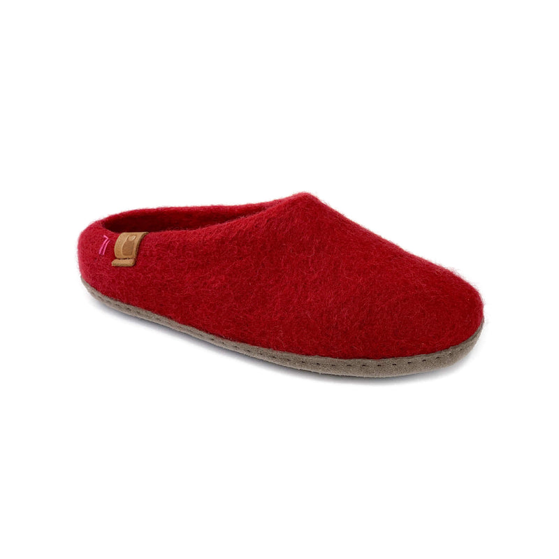 Product photo of Baabushka's red slipper with leather sole.