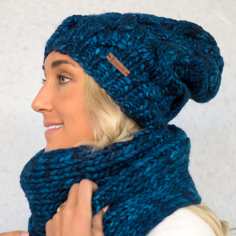 Women's Chunky Cable Knit Merino Wool Beanie - Midnight Blue
