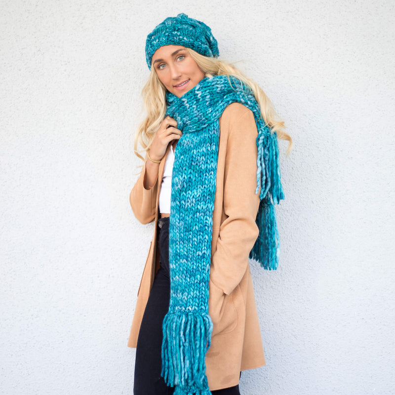 Women's Chunky Oversized Merino Wool Long Tassel Scarf - Ocean